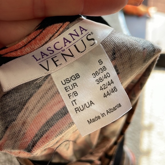 Venus strappy back tank - Picture 7 of 9